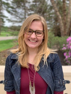 Emma Siefring (head shot)